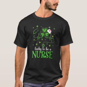 Zuster St Patrick S Day Lucky Nurse Shamrock Love  T-shirt