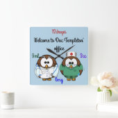 zuster uil en dok uil vierkante klok (Huis)