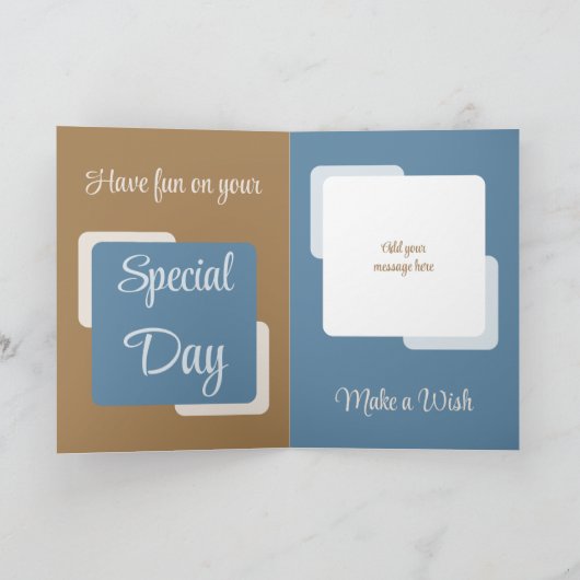 Zuster voegt naam toe: blauwe bruine verjaardag kaart (Binnen)