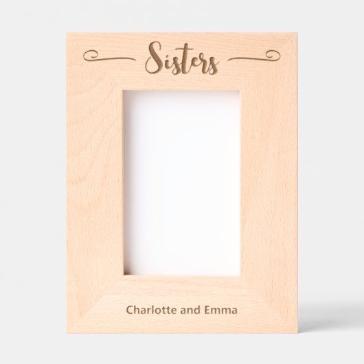 Zusters in cursief schrift met namen (portret) gegraveerde lijstjes (Voorkant)