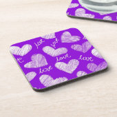 Zutpaarse witte gekrabbelde hart met liefdescript. bier onderzetter (Linkerzijde)