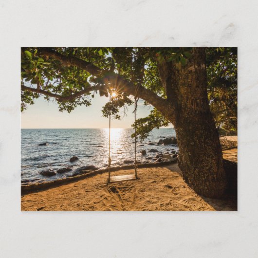 Zwaaien op de strand bij zonsondergang briefkaart (Voorkant)