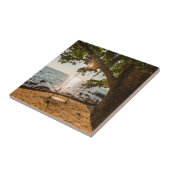 Zwaaien op de strand bij zonsondergang tegeltje (Zijkant)