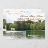 Zwaan bruiloft uitnodiging met groene bomen en mee (Voorkant / Achterkant)