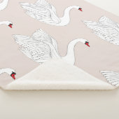 Zwaan Elegantie: ornamentaal wit patroon. Sherpa Deken (3/4)