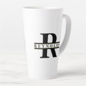 Zwaar gebold monogram en naam zwart/goud ID613 Latte Mok (Rechterhoek)