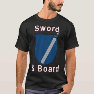 Zwaard en bestuur. De klassieke jachtcombo. T-shirt