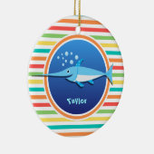 Zwaardvis; heldere regenboogstrepen keramisch ornament (Rechts)