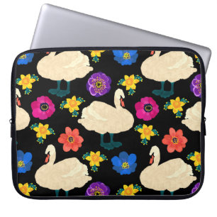 Zwanen, bloemen, met de hand getekende zwarte acht laptop sleeve