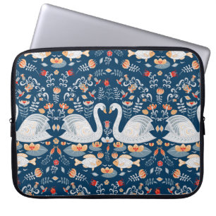 Zwanen, vissen, bloemen, volkspatroon. laptop sleeve