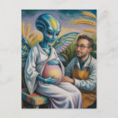 Zwanger buitenaards wezen met vleugels in tarwevel briefkaart (Voorkant)