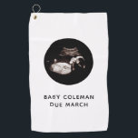 Zwangerschap Aankondiging Sonogram Foto Golfhanddoek<br><div class="desc">Kan worden aangepast aan uw behoeften. © Gorjo Design. Gemaakt voor je via het Zazzle platform. // Nota: de foto die wordt gebruikt is een placeholder slechts afbeelding. U zult met uw eigen foto moeten vervangen alvorens opdracht te geven tot/druk uit. Neem contact met me op als je hulp nodig...</div>
