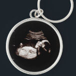 Zwangerschap Baby Sonogram Ultrasound Foto Nieuw m Sleutelhanger<br><div class="desc">Zwangerschap Baby Sonogram Ultrasound Foto New Mam sleutelhanger Kan volledig worden aangepast aan uw behoeften. © Gorjo Design. Gemaakt voor je via het Zazzle platform. // Nota: de foto die wordt gebruikt is een placeholder slechts afbeelding. U zult met uw eigen foto moeten vervangen alvorens opdracht te geven tot/druk uit....</div>