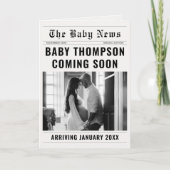 Zwangerschapsaankondiging in kleine krantenstijl kaart (Voorkant)