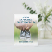 Zwangerschapsaankondiging met Baby Shoes Feestdagenkaart (Staand voorkant)