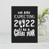 Zwangerschapsuitkondiging 2022 verwachten we aankondiging (Staand voorkant)