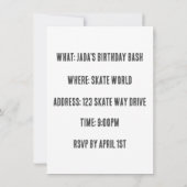 Zwar meisje met een bord kaart (Achterkant)