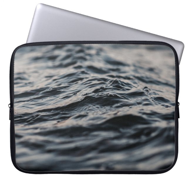 Zware oceaan overdag laptop sleeve (Voorkant)