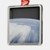 Zware wolkenkap over de Stille Oceaan Metalen Ornament (Links)