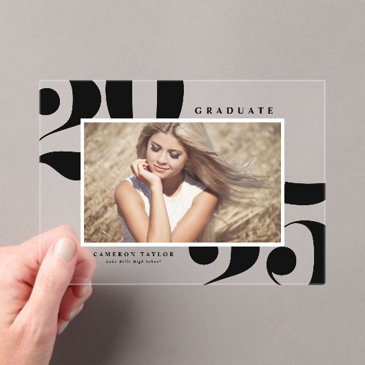 Zwart 2025 Vetgedrukte Typografie Foto Afstuderen Acryl Uitnodigingen (Insitu (Draagbaar))