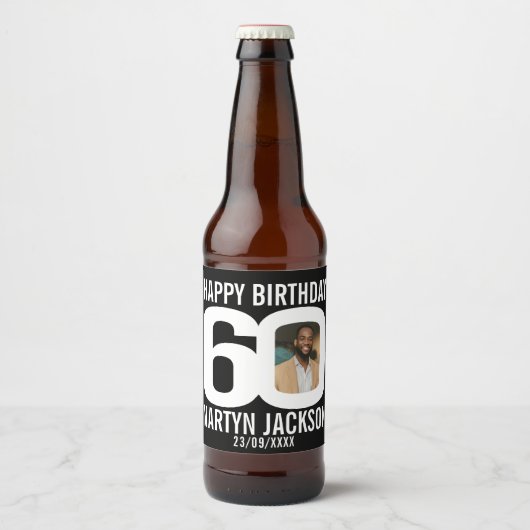 Zwart 60ste verjaardag aangepaste foto naam label bier etiket (Voorkant)