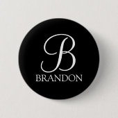 Zwart, aangepast script monogram en naam ronde button 5,7 cm (Voorkant)