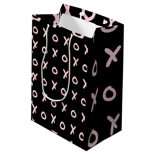 Zwart & Baby Roze X O XO XO's Trendy Cute Medium Cadeauzakje (Achterkant Gekanteld)