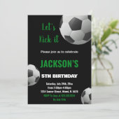 Zwart Bal Groen Tekst Voetbal Uitnodiging (Staand voorkant)