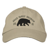 Zwart Beer met  tekst Geborduurde Pet (Voorkant)