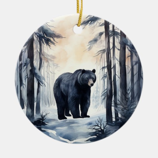 Zwart Beer op winterbosdieren Keramisch Ornament (Voorkant)
