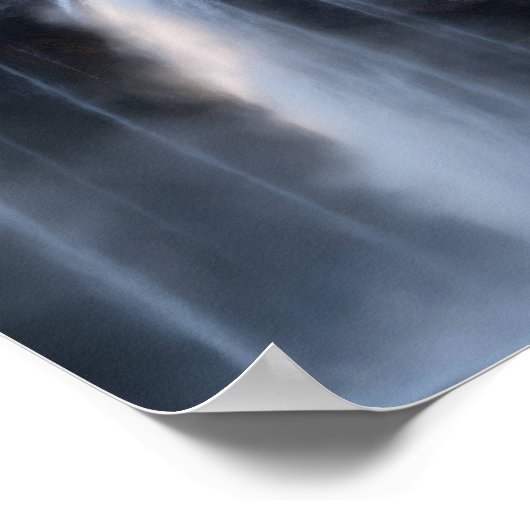 Zwart Beer zittend bovenop waterval Poster (Hoek)