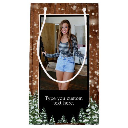 Zwart besneeuwd hout & bos dennen verjaardag foto klein cadeauzakje (Voorkant)