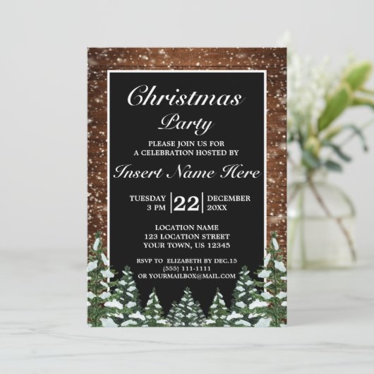 Zwart besneeuwd hout bos dennen vrolijk kerstfeest kaart (Staand voorkant)