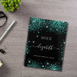 Zwart blauwgroen glitter groen monogram initialen  planner<br><div class="desc">Zwarte achtergrond, witte tekst. Versierd met blauwgroen, zee groen faux glitterstof. Personaliseer en voeg een jaar, jouw naam en een titel toe. De naam is geschreven met een modern handschrift in letterstijl met swashes. Als u de swashes alleen wilt laten verwijderen, verwijdert u de voorbeeldnaam door de spaties of emoji's...</div>