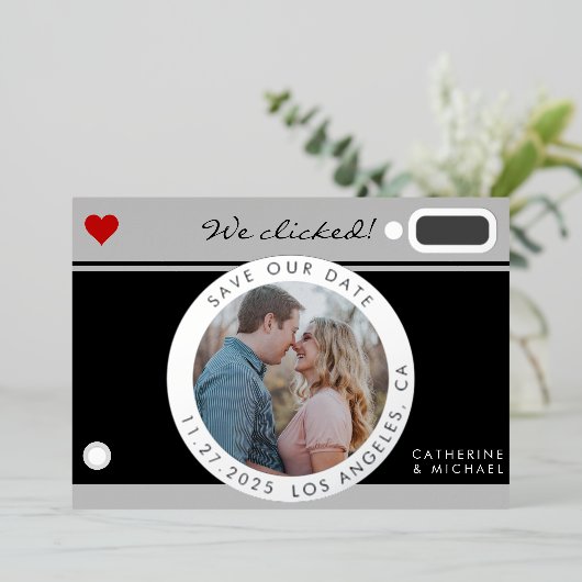 Zwart camerafotohuwelijk uniek sparen de datum folie feestdagenkaart (Staand Voorkant)