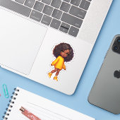  zwart chibi meisje in geel sticker (Laptop met iPhone)