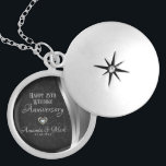 Zwart Damast Silver Satijn- Jubileum Locket Ketting<br><div class="desc">Elegant zwart bloemdamast en zilver satijn. Zilveren trouwdag</div>