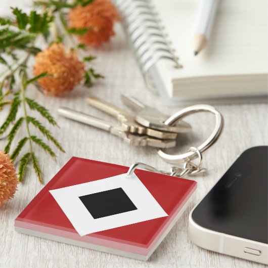 Zwart diamant, witte rand, rood sleutelhanger (Voorkant Rechts)
