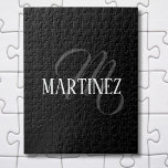 Zwart Elegant gepersonaliseerde achternaam | Naam Legpuzzel<br><div class="desc">Zwart Elegant gepersonaliseerde naam. U kunt ervoor kiezen om jouw namen toe te voegen,  de naam van een geliefde of een speciaal bericht. Of het nu een oprecht geschenk is voor iemand die je dierbaar is of een persoonlijke traktatie,  de keuze is aan jou.</div>