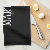 Zwart Elegant gepersonaliseerde achternaam | Naam Theedoek (Quarter Fold)