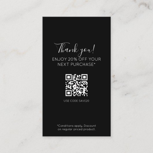 Zwart Elegant Minimaal Script Promo Korting QR Visitekaartje (Voorkant)
