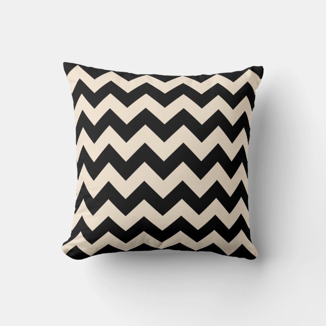 Zwart en Antiek Witte Chevron Zigzag Kussen (Voorkant)