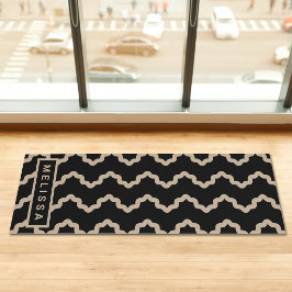 Zwart En Beige Modern Minimaal Golflijnen En Naam Yogamat