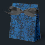 Zwart en Blauw Gotisch Damast Bedankdoosjes<br><div class="desc">Zwart vintage ruw damast patroon op een gedecoreerde blauwe textuur cadeauschachtel ideaal voor gotische bruiloften of halloween!</div>