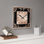 Zwart en Bord Koper Art Deco Vierkante Klok<br><div class="desc">Ik heb nog een Art Deco Style wandklok gemaakt, die volgens mij bijzonder goed lijkt in het afbeelding op een grijze wand. Ik heb de buitengrens gebruikt om deze klok in een Art Deco Style te lijsten. Een geweldige klok voor elke kamer in uw huis. Ik hou ervan om deze...</div>