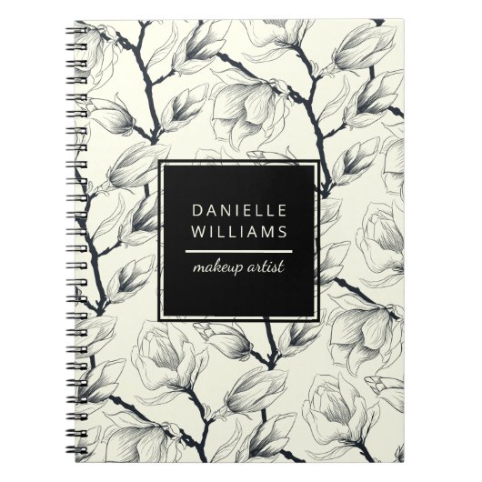 Zwart en gebroken wit elegant Magnolia Botanisch Notitieboek (Voorkant)