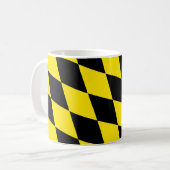 Zwart en geel Bavaria Diamond Flag Patroon Koffiemok (Voorkant links)
