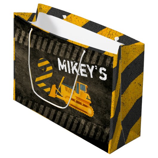Zwart en geel bouwvoertuig| 2e verjaardag groot cadeauzakje (Voorkant Gekanteld)