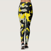 Zwart en geel camouflagepatroon leggings (Achterkant)