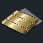 Zwart en glanzend metalen gouden strepen laptop sleeve<br><div class="desc">Elegante moderne geometrische gouden tonen roestvrij staal met zwarte strepen accent. Facultatief monogram.</div>
